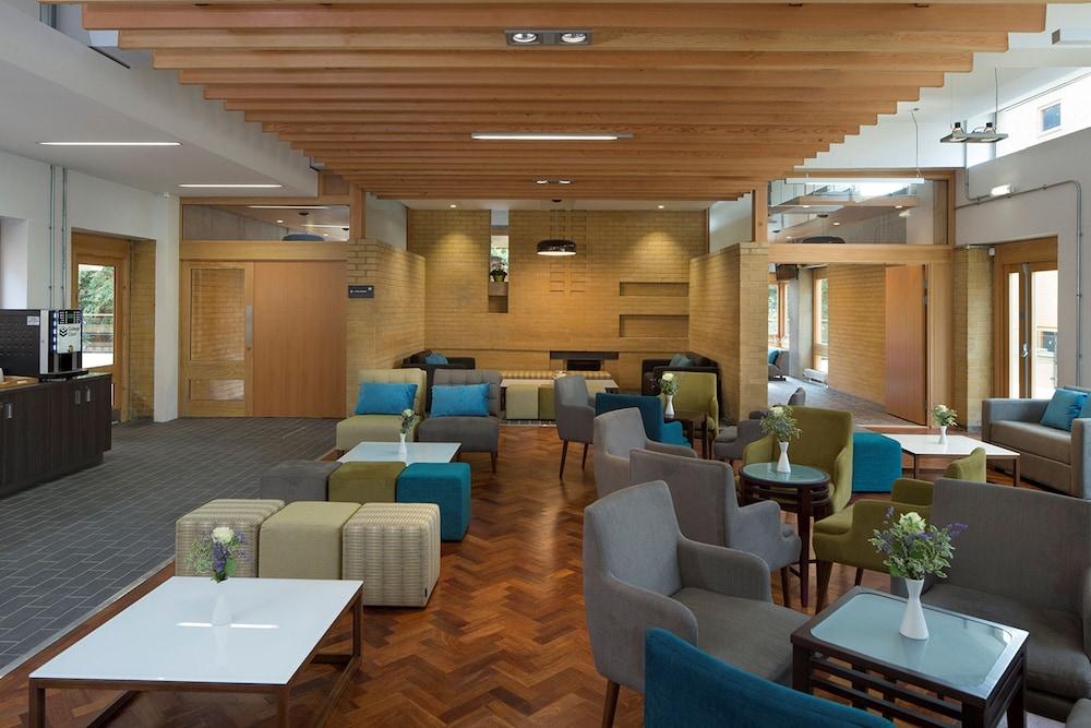 College Court Hotel Leicester Exterior photo