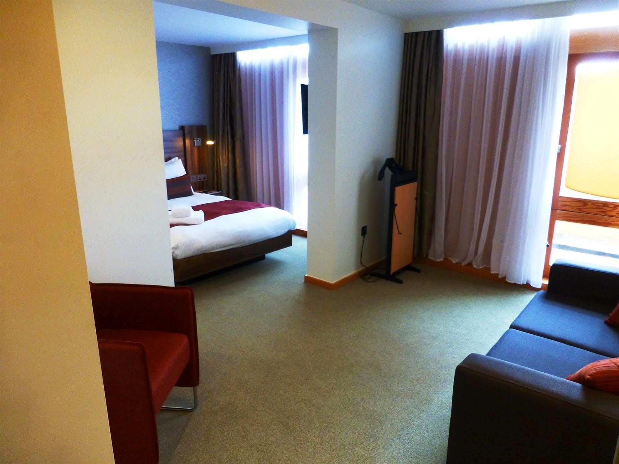 College Court Hotel Leicester Exterior photo