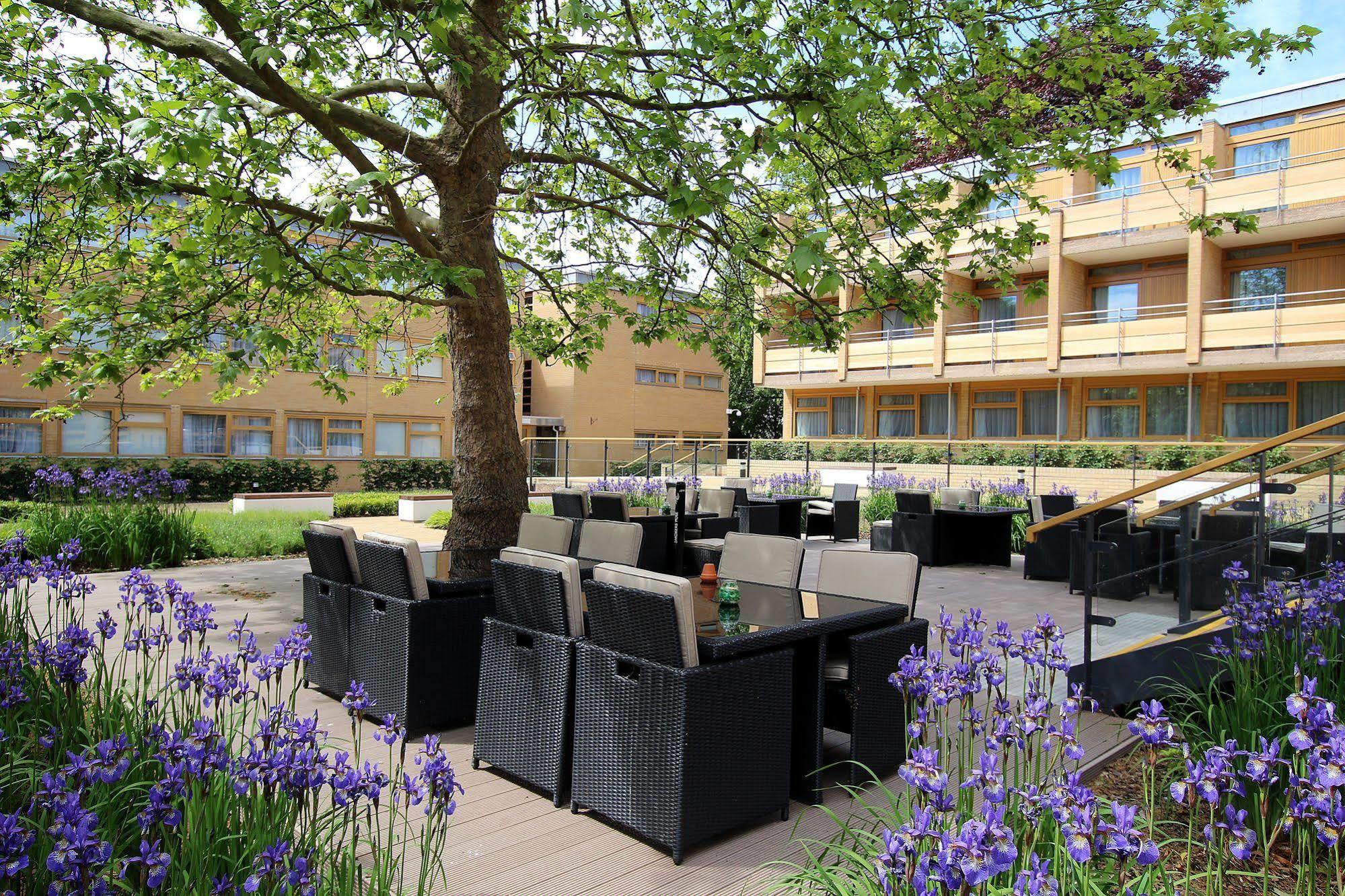 College Court Hotel Leicester Exterior photo