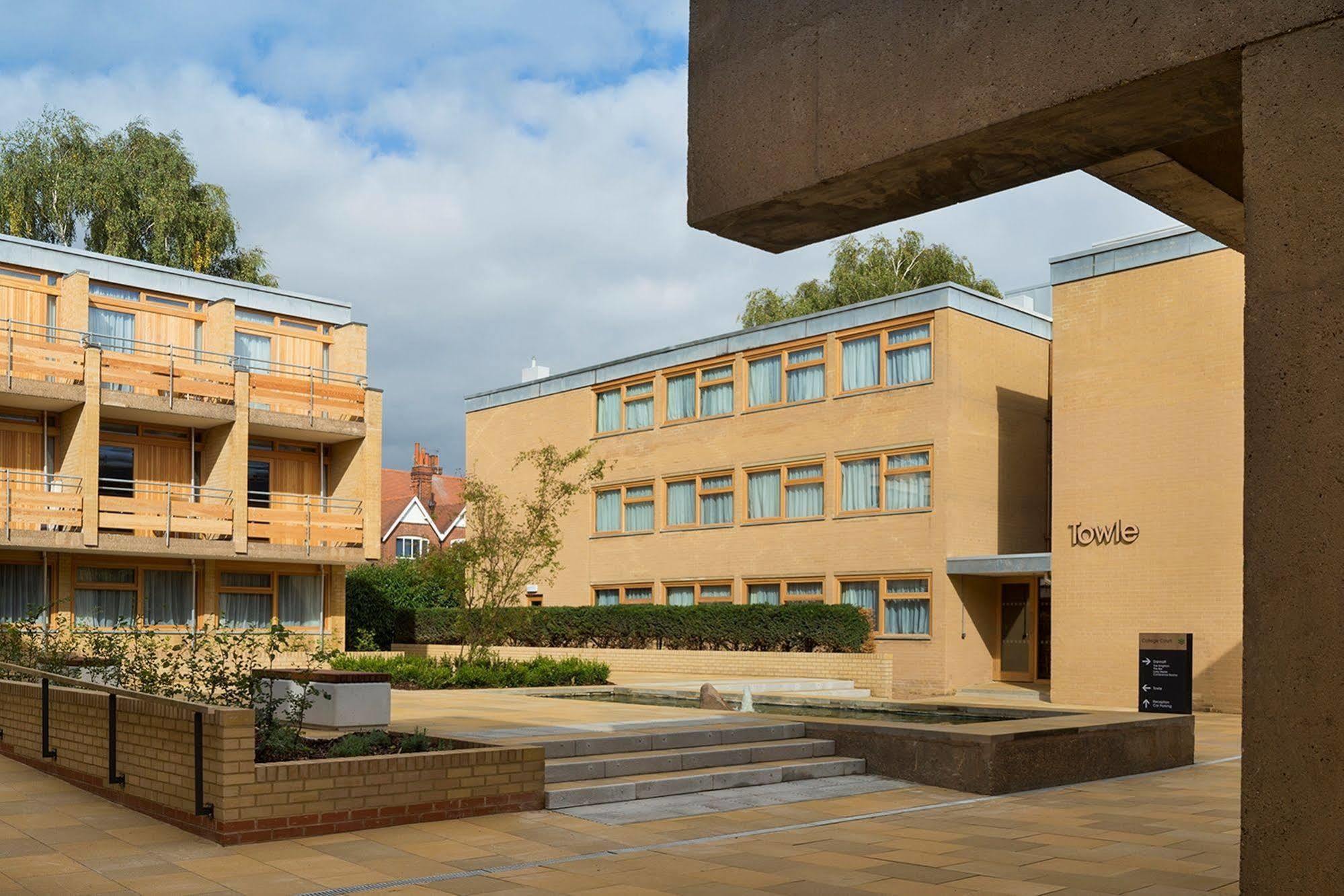 College Court Hotel Leicester Exterior photo